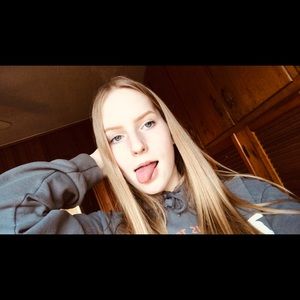 Meet your Posher, Kaela